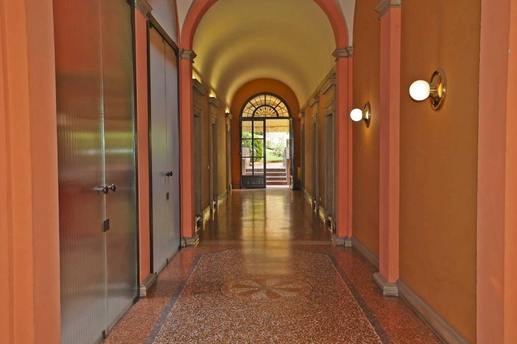 Interno palazzo - Four-room apartment via Santo Stefano, 103, Bologna (neighborhood Centro Storico) - photo 2