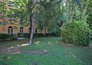 Giardino - Three-room apartment via Santo Stefano, 103, Bologna (neighborhood Centro Storico) - photo 9