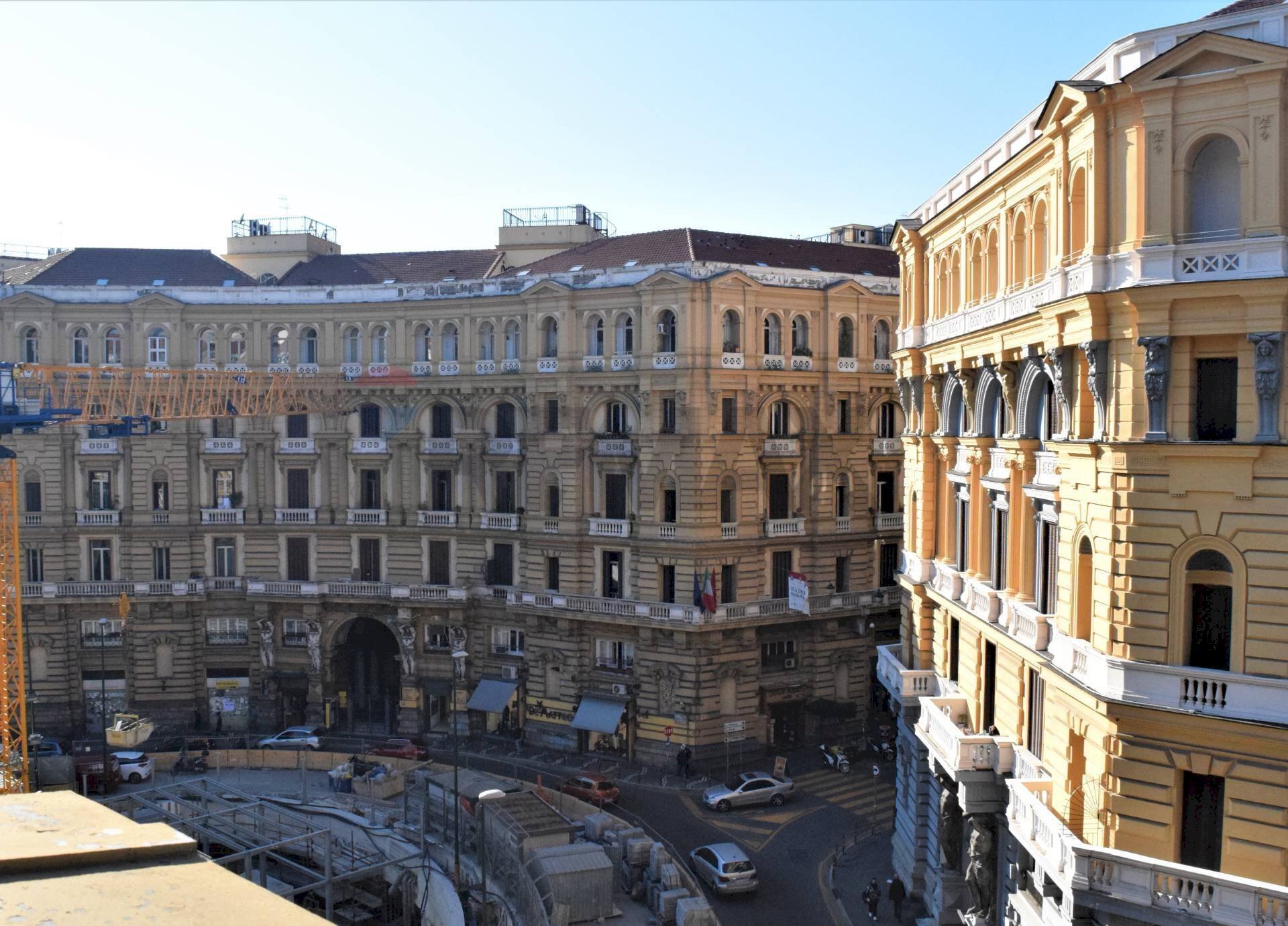 Edificio all\'aperto - Locale Commerciale Corso umberto
 
181, Napoli - foto 3