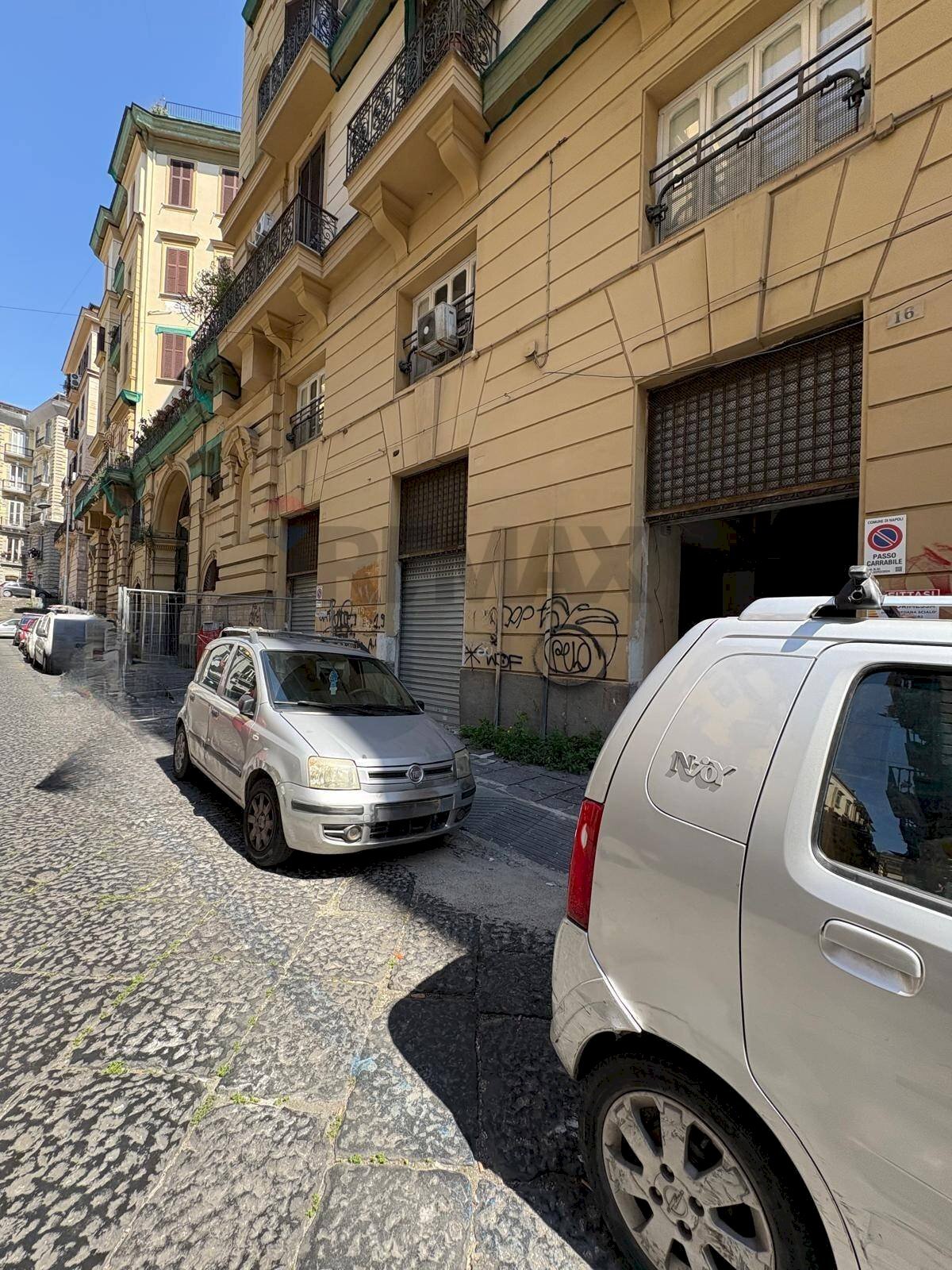 Edificio all\'aperto - Locale Commerciale Napoli - foto 3