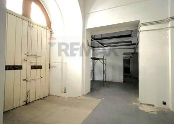 Parcheggio - Locale Commerciale Napoli - foto 1