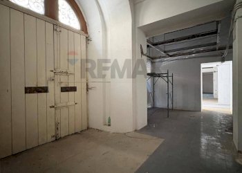 Parcheggio - Locale Commerciale Napoli - foto 8