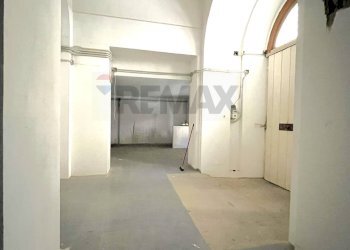 Parcheggio - Locale Commerciale Napoli - foto 10