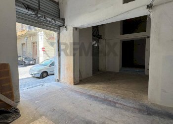 Parcheggio - Locale Commerciale Napoli - foto 13