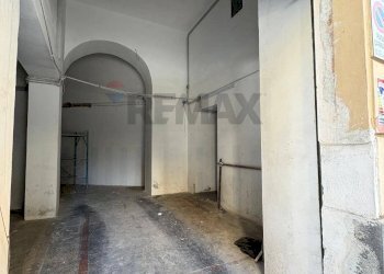 Parcheggio - Locale Commerciale Napoli - foto 15