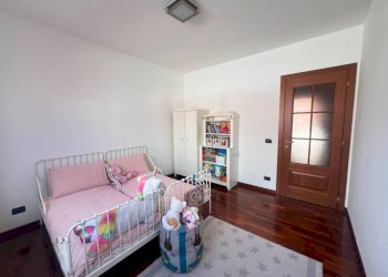 Camera da letto - Appartamento via Giordano Bruno, 59, Torino (zona Lingotto) - foto 12