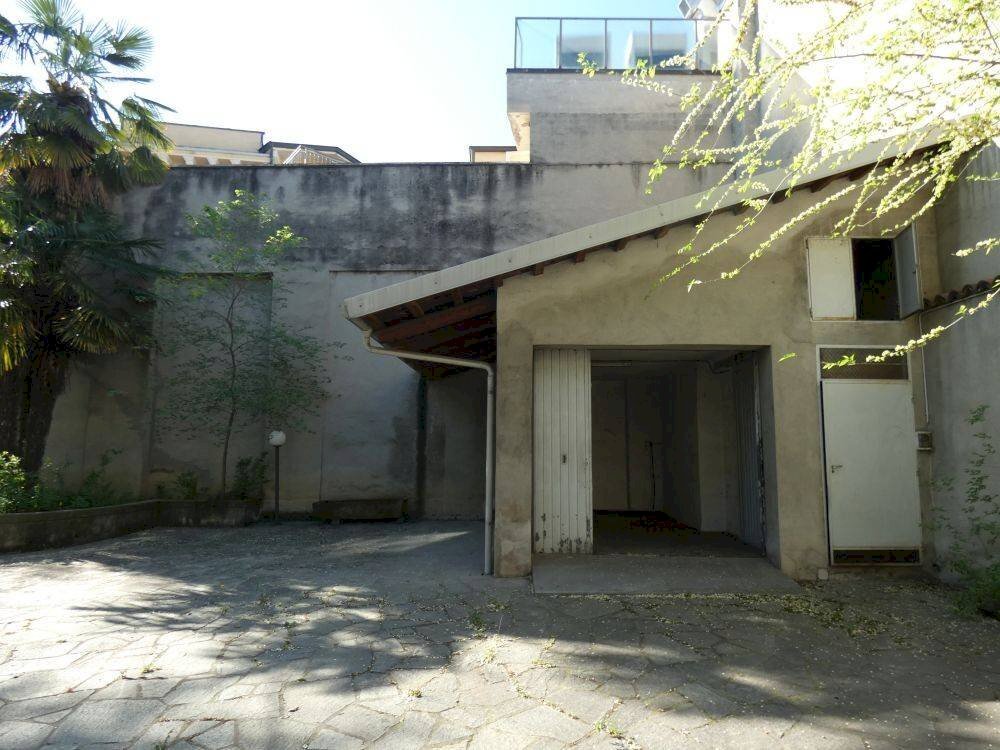 Box auto - Villa piazza Monsignor Luigi Grassi, Alba - foto 3