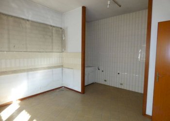 Cucina - Villa piazza Monsignor Luigi Grassi, Alba - foto 9