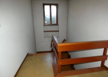 Scala - Villa piazza Monsignor Luigi Grassi, Alba - foto 15