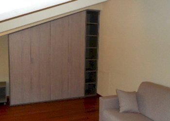 Camera da letto - Three-room apartment via Vida, Alba - photo 10