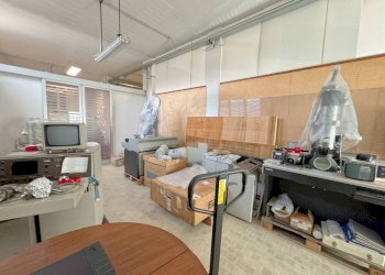 Ufficio - Negozio via Visconti di Modrone, 31, Macherio - foto 8