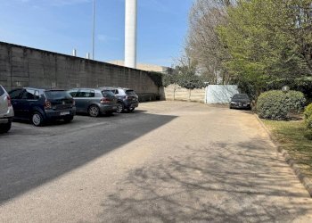 Posto macchina - Negozio via Visconti di Modrone, 31, Macherio - foto 15