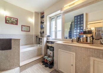 Bagno - Trilocale via Cina, Roma (zona Torrino) - foto 17