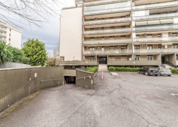 Cortile interno - Trilocale via Cina, Roma (zona Torrino) - foto 25