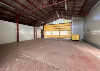 Interno non residenziale - Capannone via della Ripa, 37, frazione Madonna Delle Grazie, Cuneo - foto 5