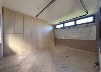 Ufficio - Capannone via della Ripa, 37, frazione Madonna Delle Grazie, Cuneo - foto 7