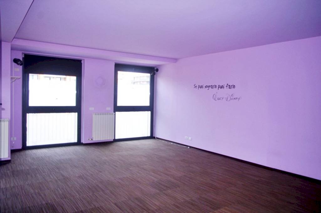 Salone - Ufficio via Carlo Cattaneo, 22, Gallarate - foto 2