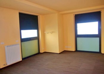 Stanza non arredata - Ufficio via Carlo Cattaneo, 22, Gallarate - foto 7