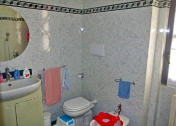 Bagno - Four-room apartment Gallarate - photo 17
