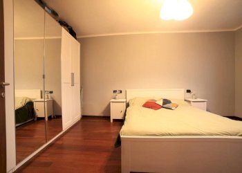 Camera da letto - Bilocale via Camillo Benso di Cavour, Rosate - foto 13