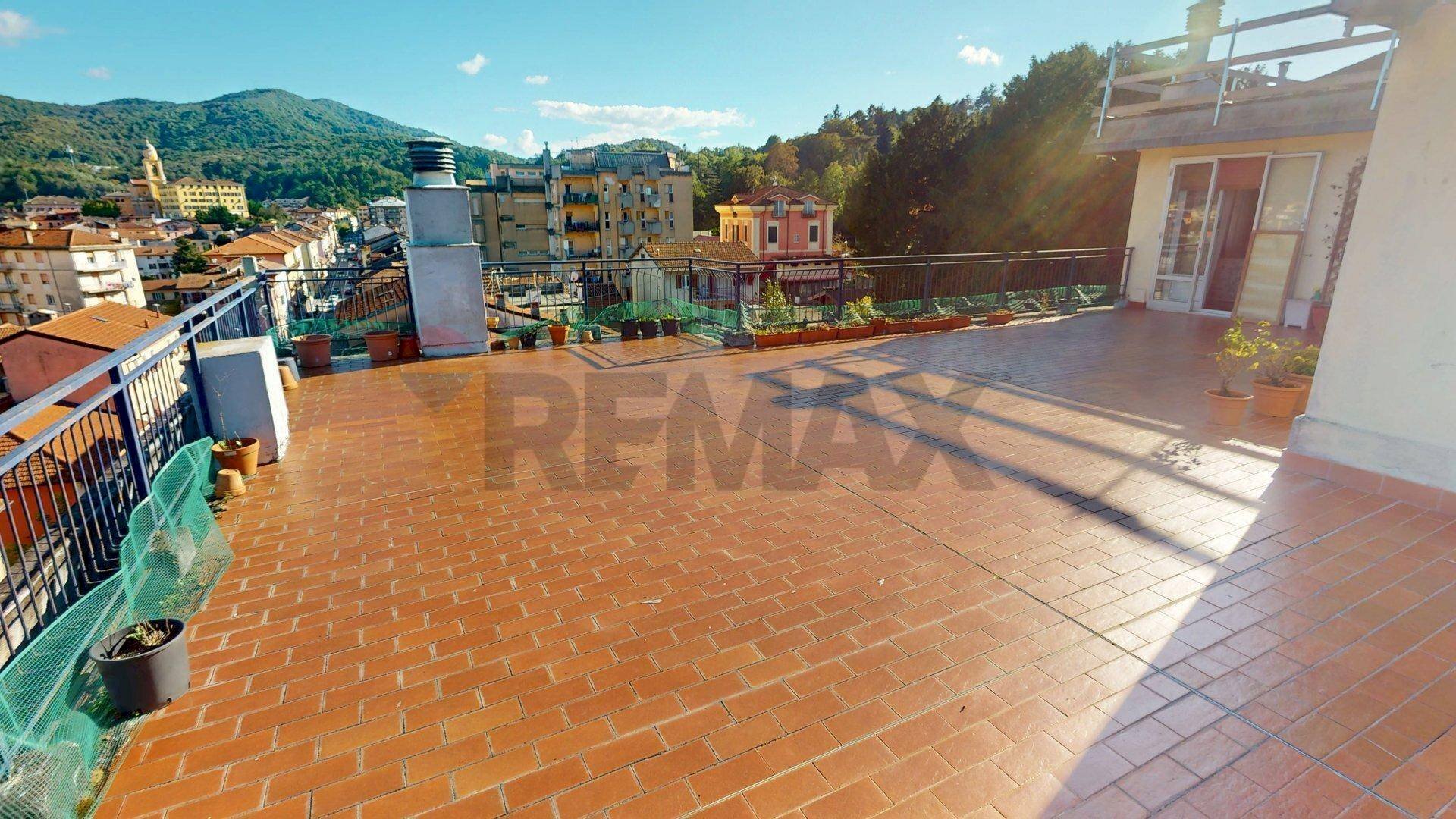 Terrazza - Four-room apartment via Vittorio Veneto
 
175, Busalla - photo 1