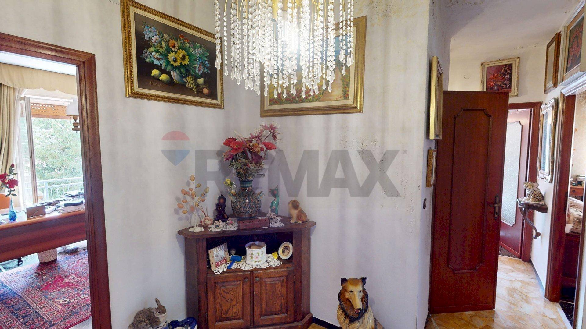 Hall / corridoio - Four-room apartment via Vittorio Veneto
 
175, Busalla - photo 3
