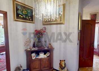 Hall / corridoio - Four-room apartment via Vittorio Veneto
 
175, Busalla - photo 3