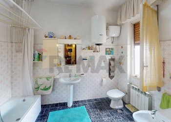 Bagno - Four-room apartment via Vittorio Veneto
 
175, Busalla - photo 40