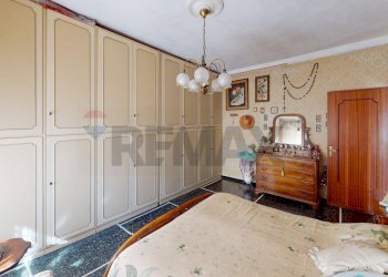 Camera / camera da letto - Four-room apartment via Vittorio Veneto
 
175, Busalla - photo 44