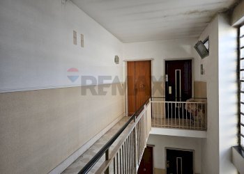 Hall / corridoio - Four-room apartment via Vittorio Veneto
 
175, Busalla - photo 54