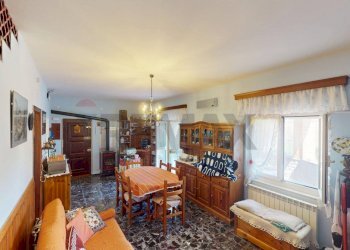 Sala da pranzo - Casa indipendente Stubbie
 
5, Pareto - foto 42