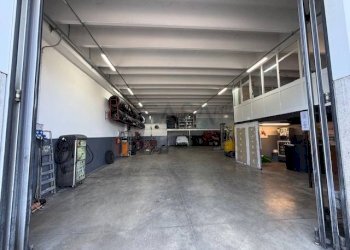 Foto 2 - Capannone Via Roma, Martinsicuro - foto 2