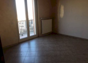 Camera da letto - Two-room apartment Alessandria - photo 7