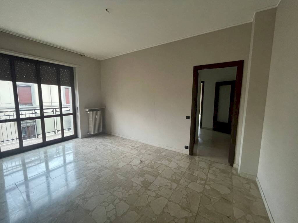 Camera da letto - Quadrilocale Alessandria - foto 2