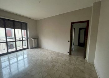 Camera da letto - Quadrilocale Alessandria - foto 2