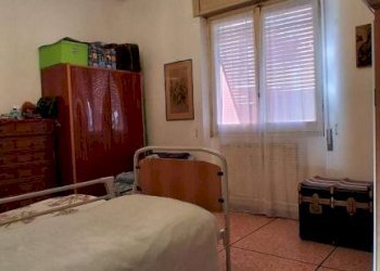 Camera da letto - Bilocale salita Paxo, 3, Rapallo - foto 9