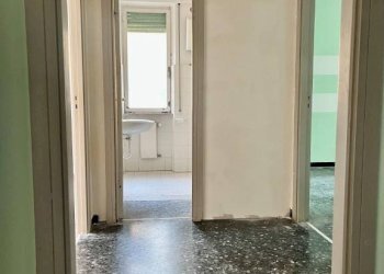 Corridoio - Trilocale via Monterotondo, 2, Genova (zona Sestri Ponente) - foto 3