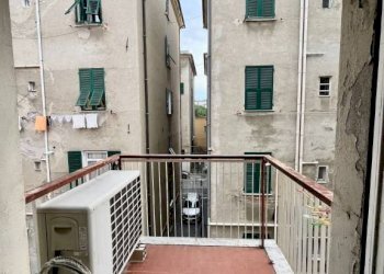 Balcone - Trilocale via Monterotondo, 2, Genova (zona Sestri Ponente) - foto 14