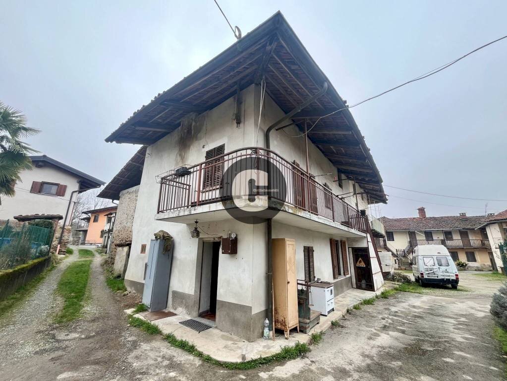 Facciata - Casa indipendente Casale Filippi, 72, Zubiena - foto 1