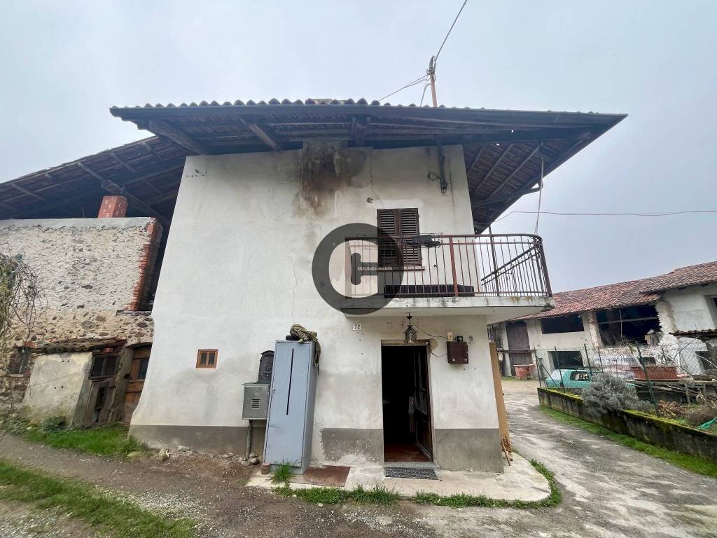 Facciata - Casa indipendente Casale Filippi, 72, Zubiena - foto 2