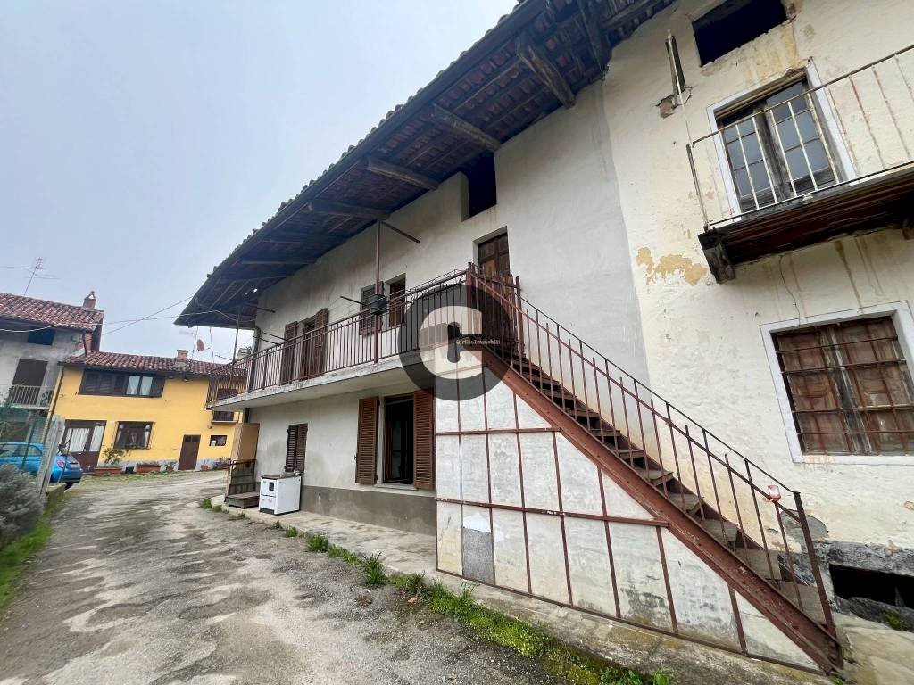 Facciata - Casa indipendente Casale Filippi, 72, Zubiena - foto 3