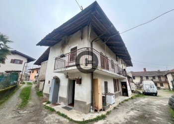 Facciata - Casa indipendente Casale Filippi, 72, Zubiena - foto 1