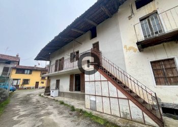 Facciata - Casa indipendente Casale Filippi, 72, Zubiena - foto 3