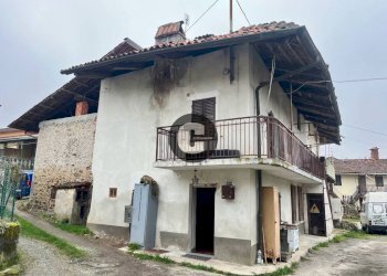 Facciata - Casa indipendente Casale Filippi, 72, Zubiena - foto 4