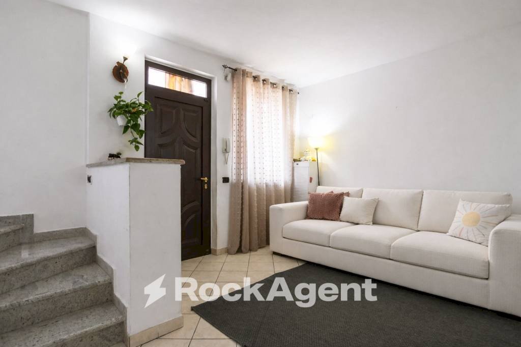 Salone - Villa a Schiera via delle Industrie, 13, Osio Sotto - foto 2