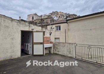 Cortile interno - Stabile - Palazzo via Guglielmo Marconi, 10, Pomarico - foto 21