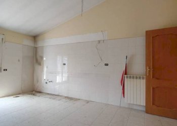 Salone - Trilocale via Flaminia, 124, Rignano Flaminio - foto 5