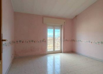 Camera da letto - Trilocale via Flaminia, 124, Rignano Flaminio - foto 15
