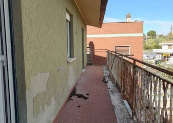 Balcone - Trilocale via Flaminia, 124, Rignano Flaminio - foto 32