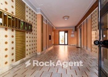 Interno palazzo - Appartamento via Eugenio de Riso, 77, Catanzaro - foto 8